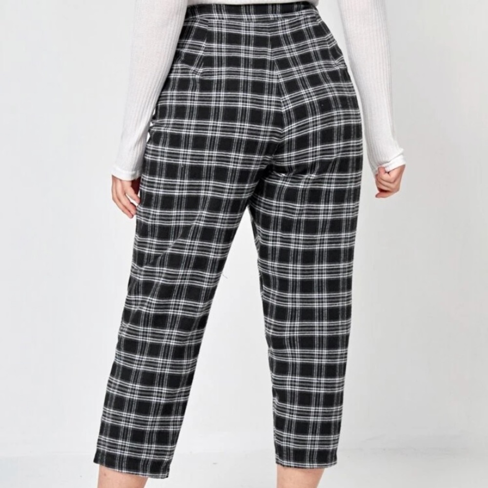 Soft plaid black and white pants